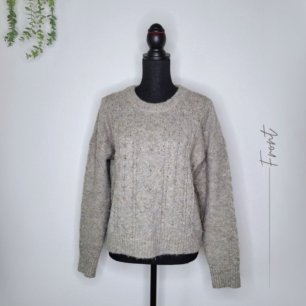 GREY CABLE KNIT SWEATER FOR WOMEN